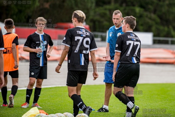 2020.07.25 Poznań ul Warmińska 1, mecz sparingowy pomiedzy Warta Poznań - AKS SMS Łódź  fot. Maciej Szpakowski/www.sport.FotoMM.pl